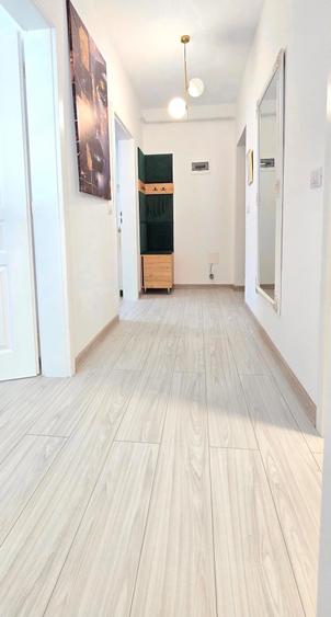 Apartament cu 2 camere decomandat în Valea Adâncă