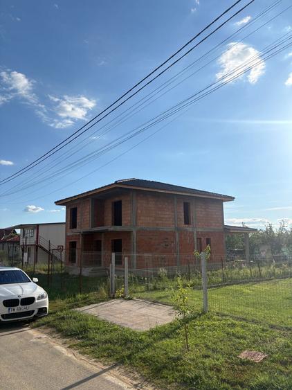 Casă cu 4 camere în Șag