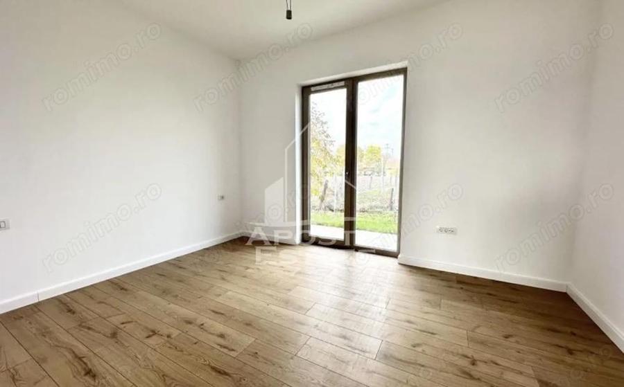 Apartament cu 3 camere decomandat în Remetea Mare