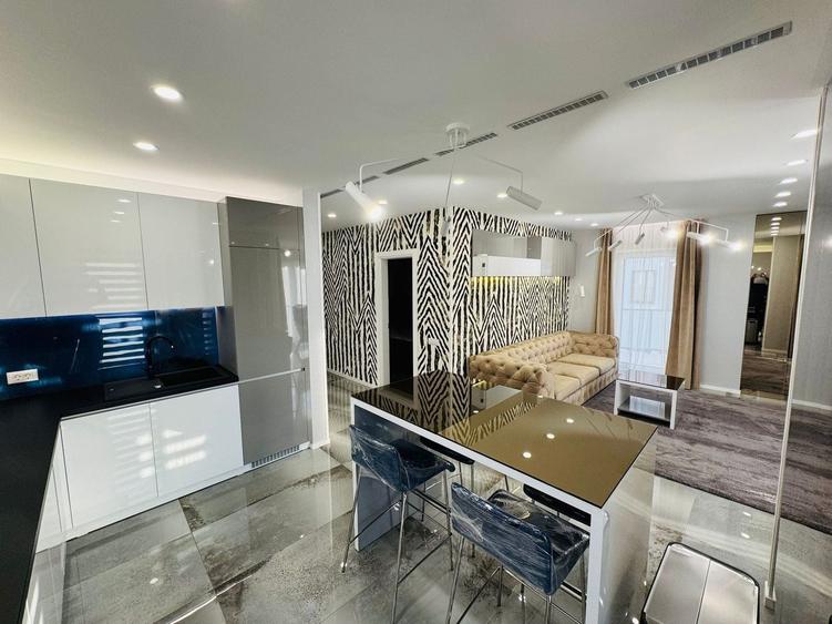 Apartament cu 2 camere semidecomandat, mobilat în Bună Ziua