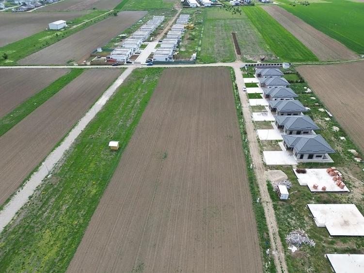 Teren de 400 mp, în Central