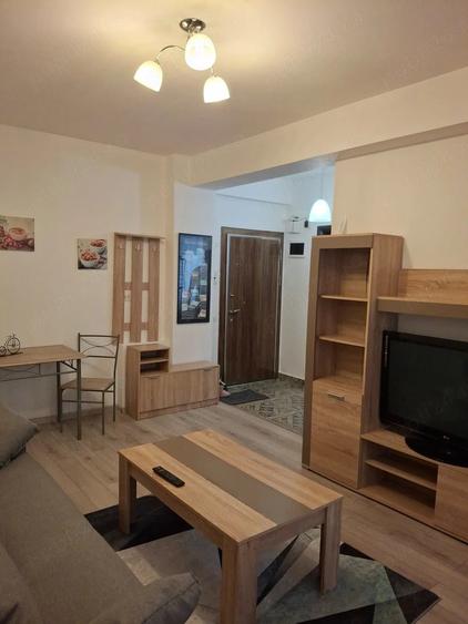 Inchiriez apartament 2camere in Militari Residence - 1
