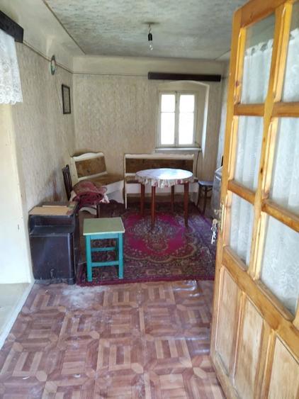 Casă cu Teren 1300 Mp în Central