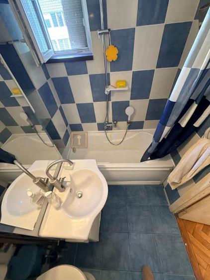 Apartament cu 3 camere decomandat, mobilat în Circumvalațiunii