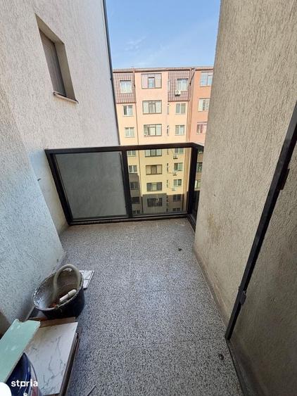 Apartament cu 4 camere în Roșu