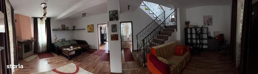 Casă cu 4 camere cu Teren 3000 Mp în Târgșoru Vechi