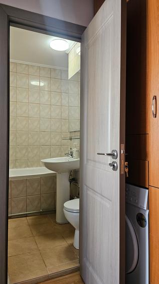 Apartament cu 2 camere semidecomandat în Lacul Tei
