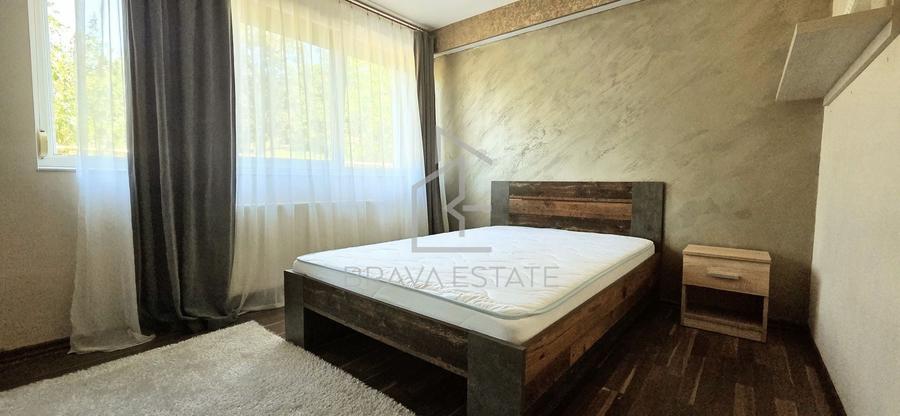 Apartament cu 3 camere semidecomandat, mobilat în Iris