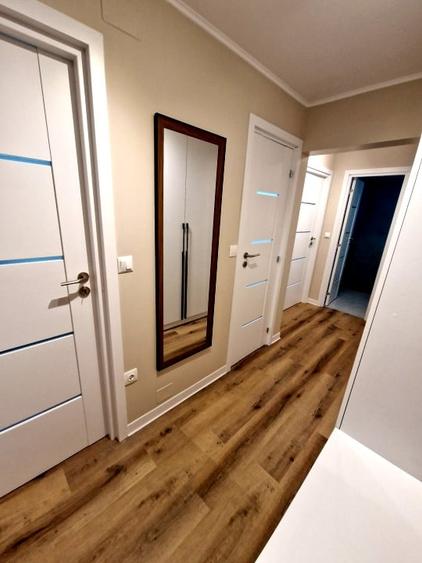 Apartament cu 2 camere decomandat, mobilat în Decebal