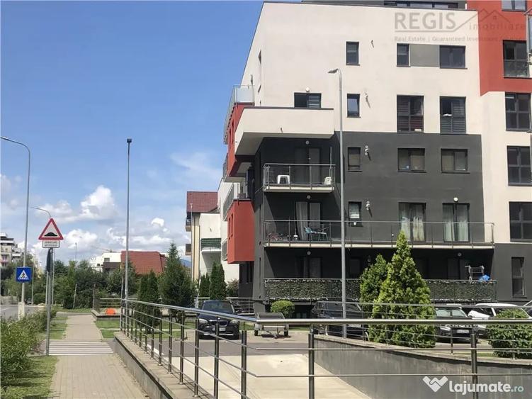 Garsonieră decomandată în Noua