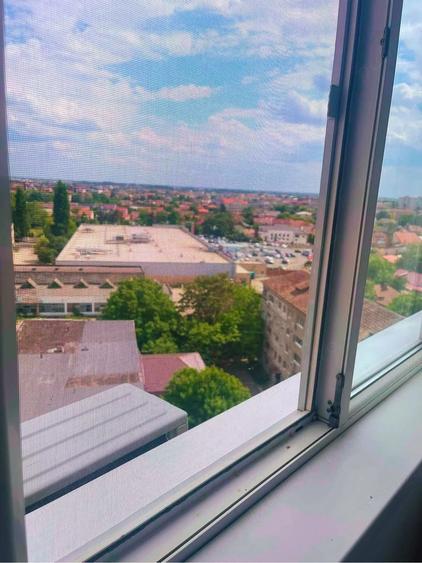 Apartament cu 3 camere decomandat, mobilat în Elisabetin