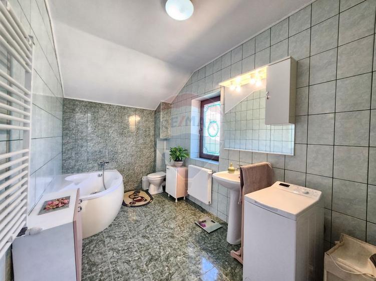 Casă individuală cu 4 camere cu Teren 360 Mp în Străulești
