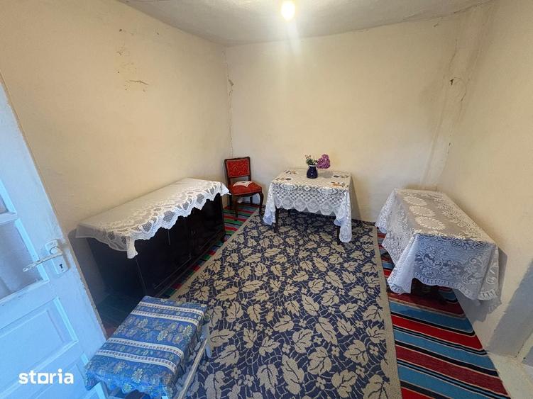 Casă cu 6 camere cu Teren 826 Mp în Fundeni