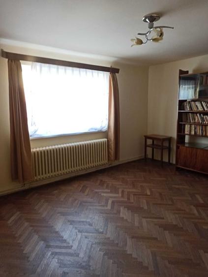 Casă cu 2 camere cu Teren 166 Mp în Bartolomeu