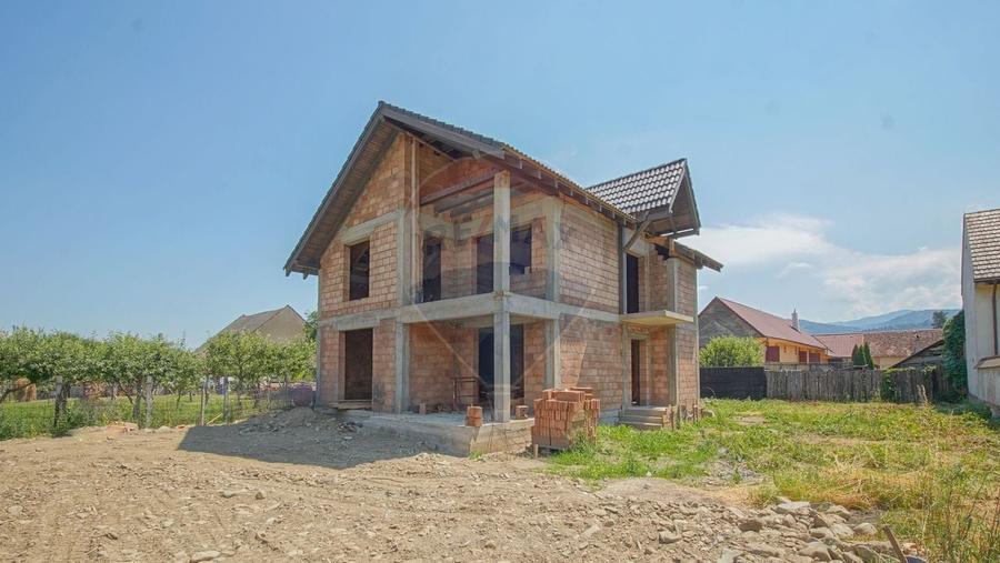 Teren Construcții intravilan de 755 mp, în Cristian