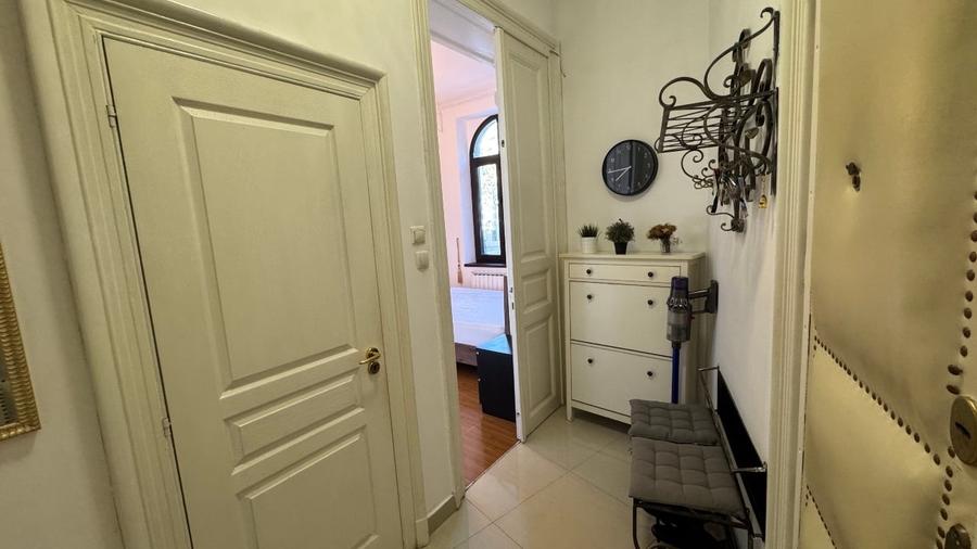 Apartament cu 2 camere decomandat, mobilat în Ultracentral