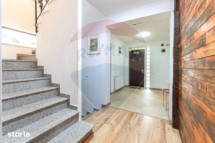 Casă cu 4 camere cu Teren 1053 Mp în Fundata