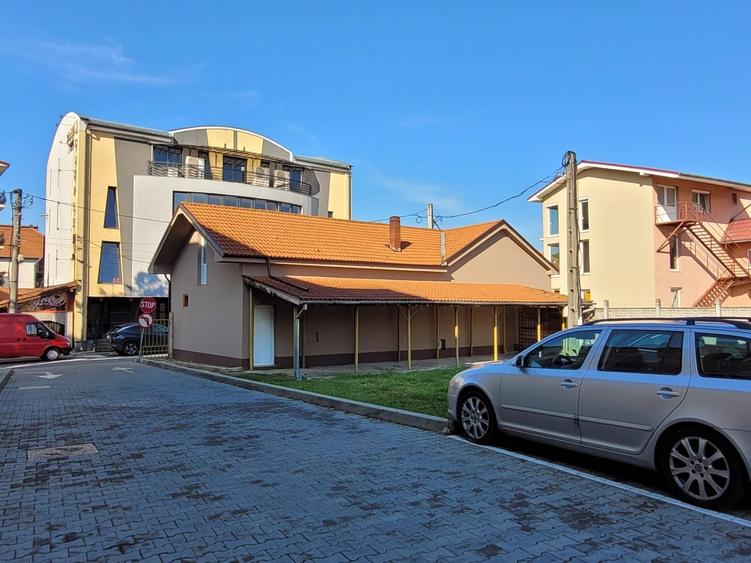 Spațiu comercial, de 100 mp, în Ultracentral