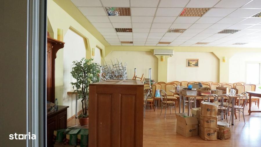 Spațiu comercial, de 110 mp, în Central