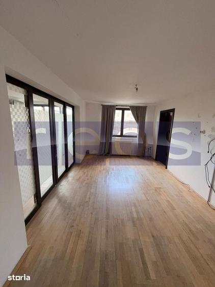 Apartament cu 4 camere, mobilat în Crângași