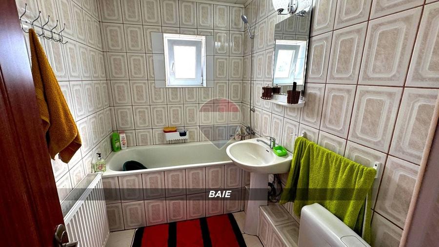 Apartament cu 3 camere decomandat, mobilat în Vasile Alecsandri