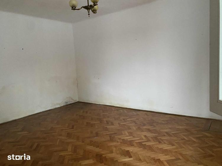 Casă cu 2 camere cu Teren 50 Mp în Central