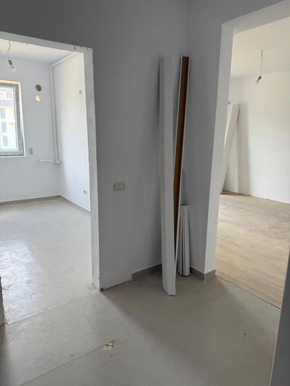 Apartament cu 2 camere decomandat în Dobroești