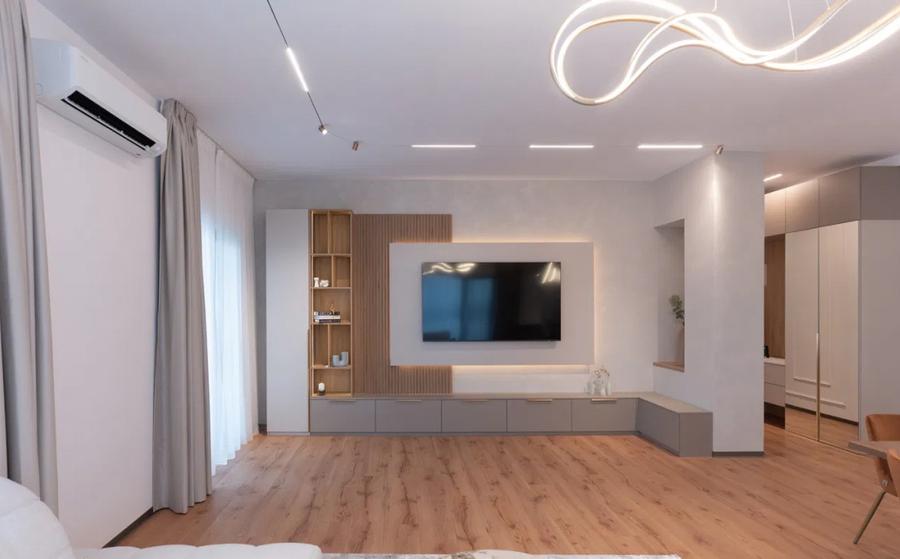 Apartament cu 4 camere decomandat, mobilat în Otopeni
