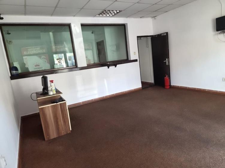 Spațiu comercial, de 52 mp, în Central