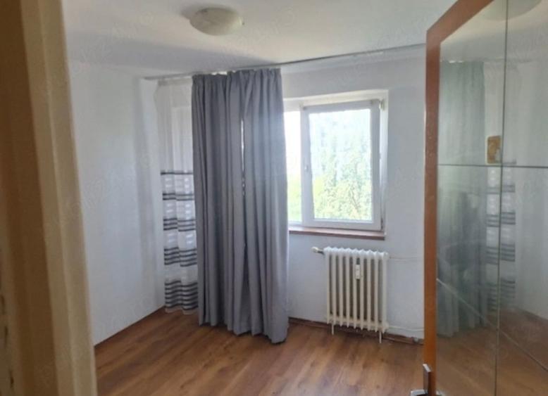 Apartament cu 2 camere decomandat în Veteranilor