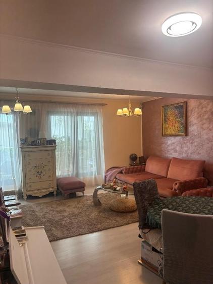 Apartament cu 4 camere decomandat, mobilat în Nicolae Grigorescu