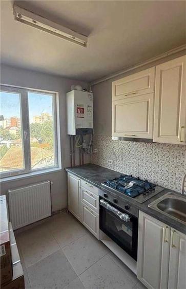 Apartament cu 2 camere decomandat, mobilat în Olimpia-Stadion