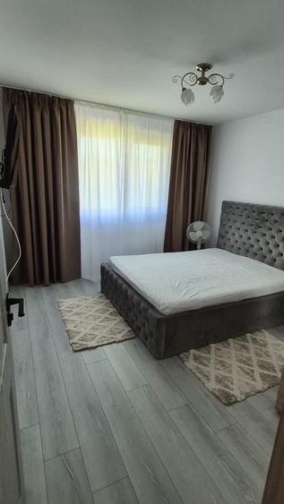 Apartament cu 2 camere decomandat în Vișani
