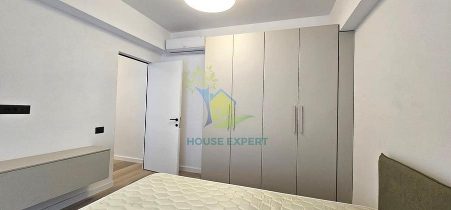 Apartament cu 3 camere semidecomandat, mobilat în Aviației