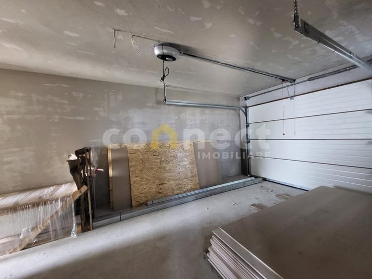 Casă individuală cu 4 camere cu Canalizare în Jucu de Mijloc