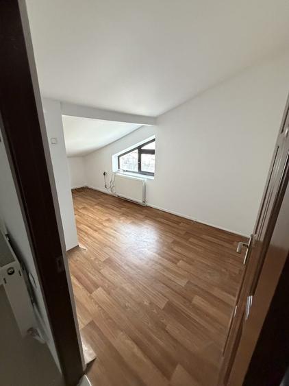 Spațiu comercial, de 100 mp, în Central