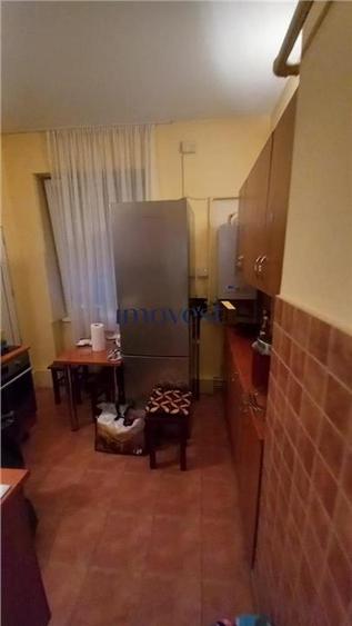 Apartament cu 2 camere decomandat în 14 Mai