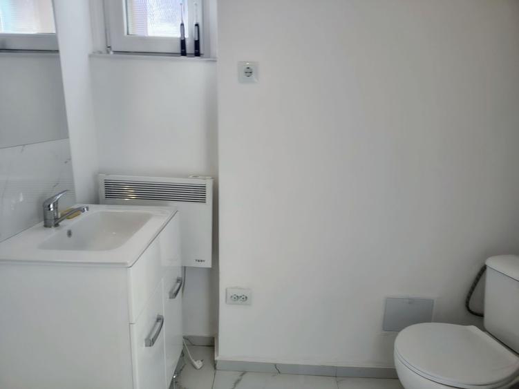 Chirie, ap. 1 camera, 40 mp, central Oradea. 320 E, comision 50% - 8