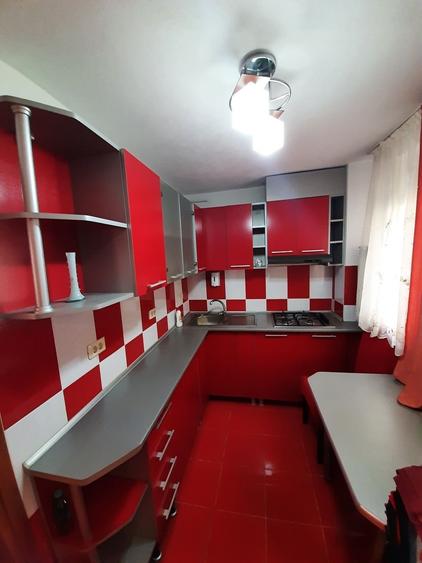 Apartament cu 2 camere decomandat în Rogerius