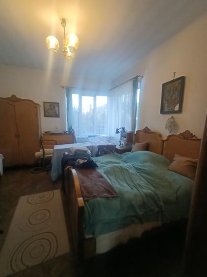 Casă individuală cu 5 camere cu Canalizare în Andrei Mureșanu