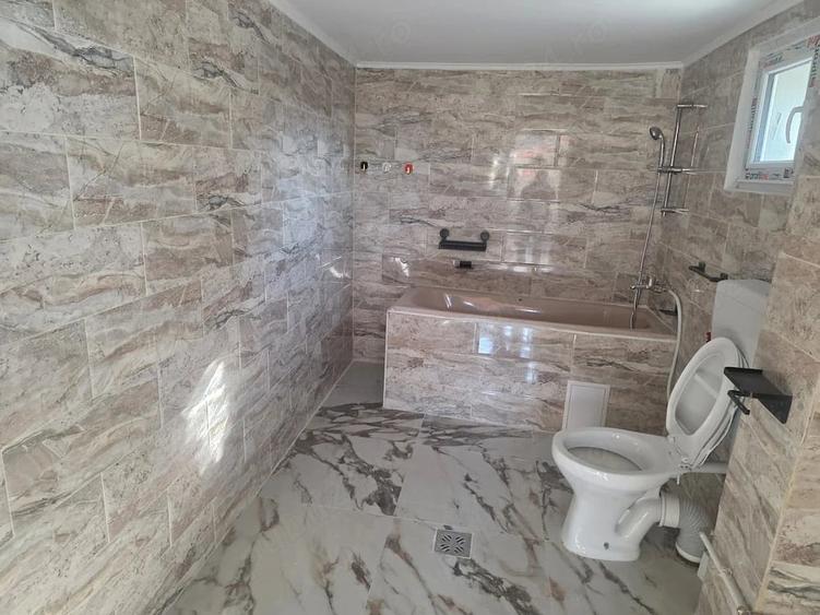 Casă cu Teren 320 Mp în Central