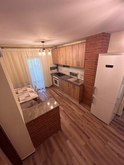 Apartament cu 2 camere decomandat în Lotus
