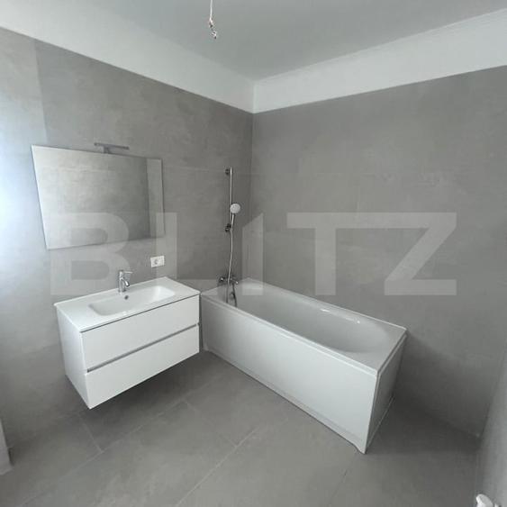 Duplex cu 4 camere cu Canalizare în Săcălaz