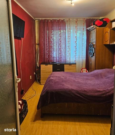 Apartament cu 3 camere în Berceni