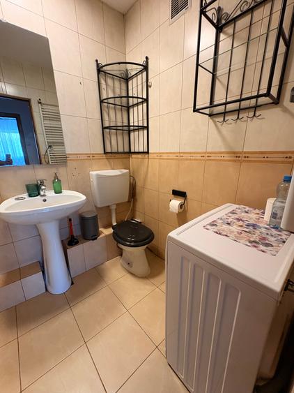 Apartament cu 2 camere decomandat în Titulescu