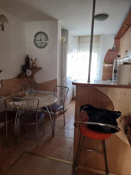 Apartament cu 3 camere în Nufărul