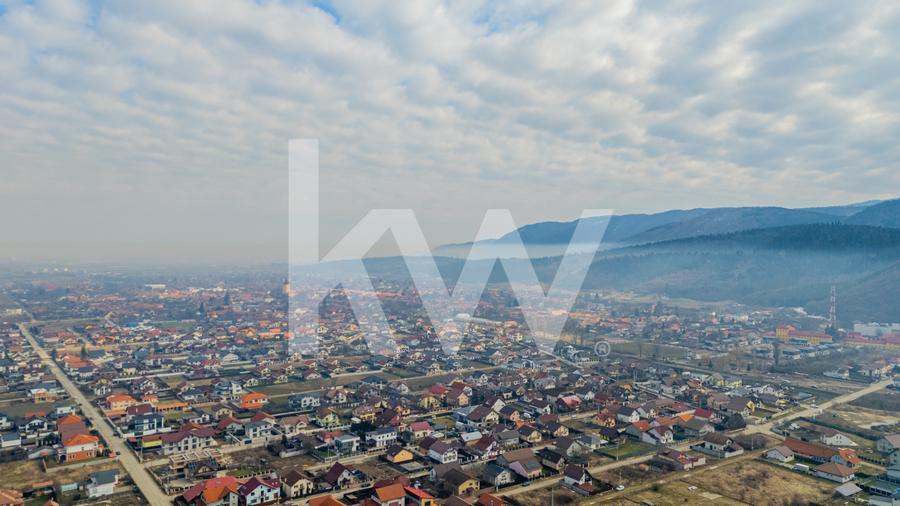 Teren Construcții intravilan de 1273 mp, în Cristian