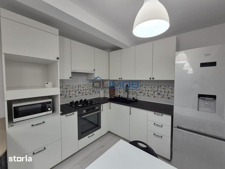 Apartament cu 3 camere decomandat, mobilat în Central