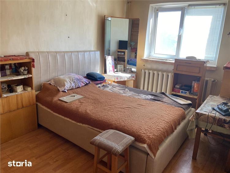 Apartament 2 camere , zona b- dul Independentei , et 1 din 4 , decoman - 11