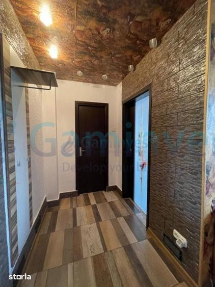 Apartament cu 4 camere, mobilat în Central